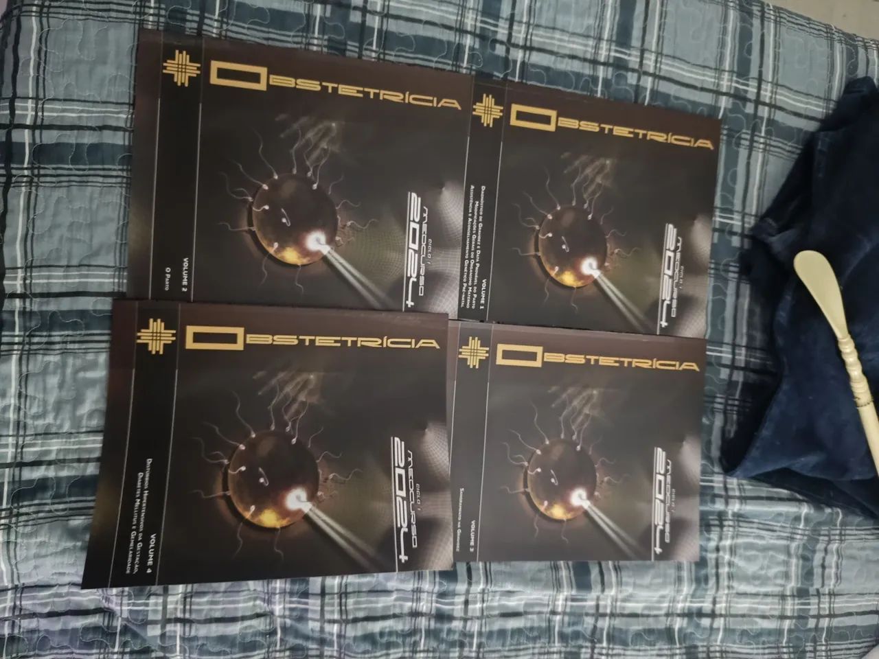 Livros Medcurso 2024 Obstetrícia, volume 1 ao 4