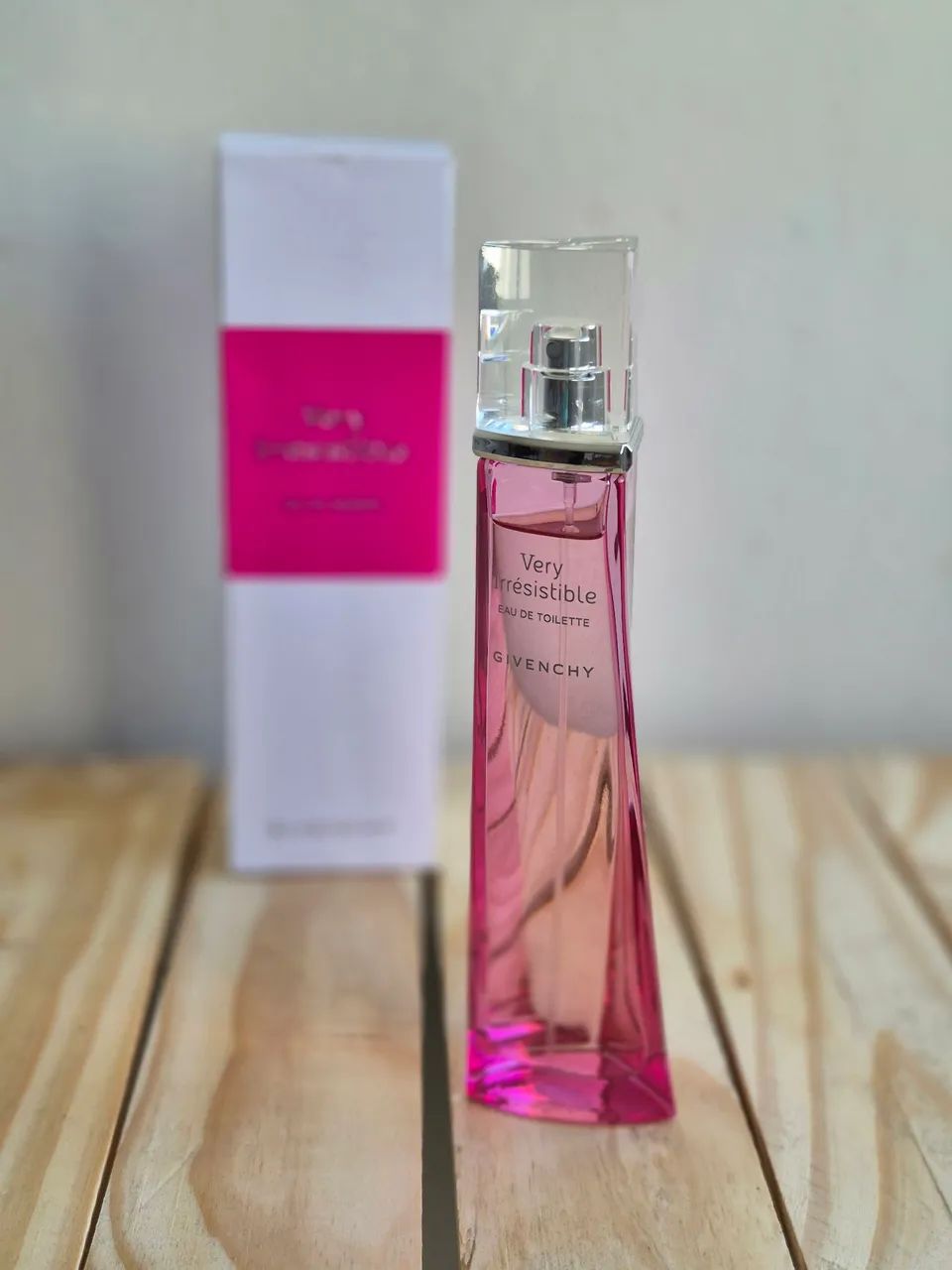 Givenchy Very Irresistible EDT 75ml Original - Foto 2