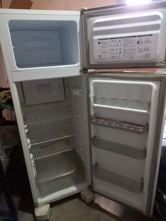 Geladeira com Defeito - Foto 4