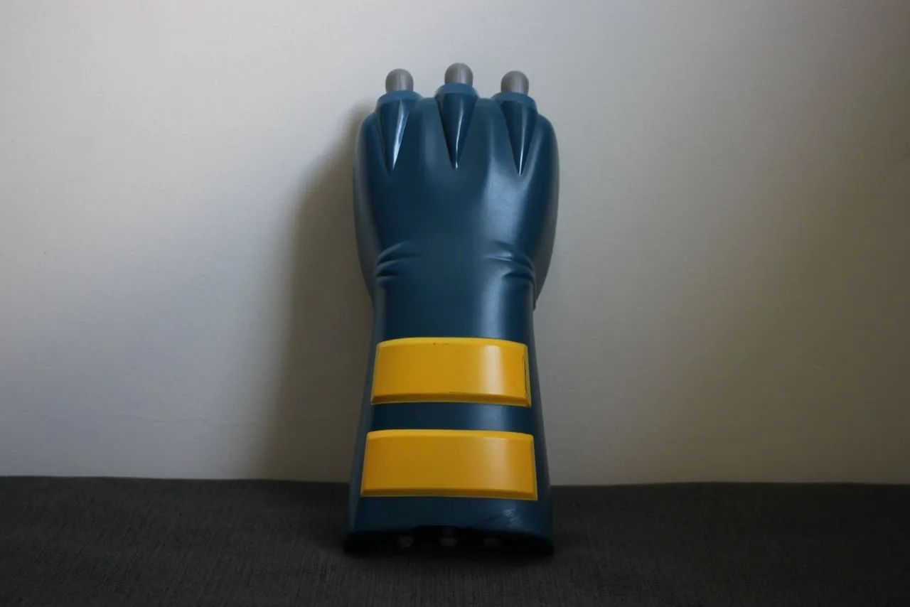 Garra Wolverine | retrátil com som | Hasbro | testada e funcionando | Campinas/SP - Foto 2