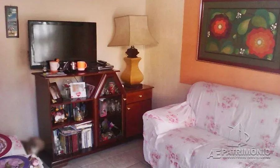 CASA,2 Dormitorio(s) bairro Brigadeiro Tobias - Foto 2
