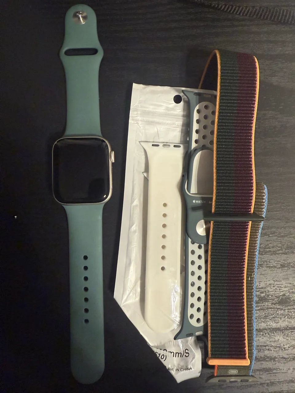 Apple Watch SE 2  44" + Celular + GPS - Foto 2