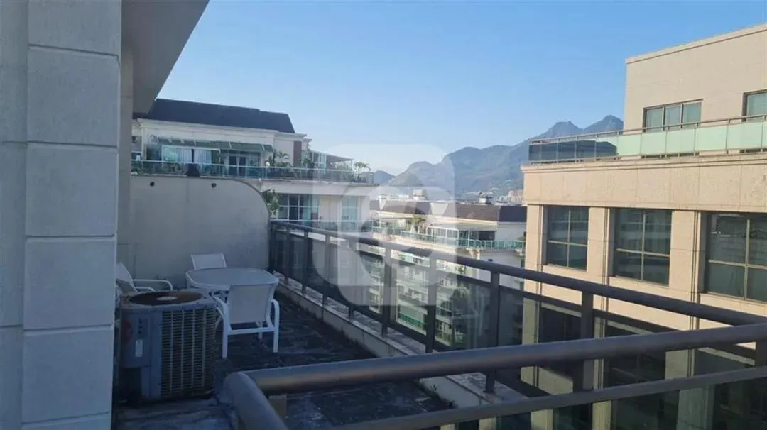 Sala Comercial 110m2 na Cobertura do Le Monde na Barra da Tijuca