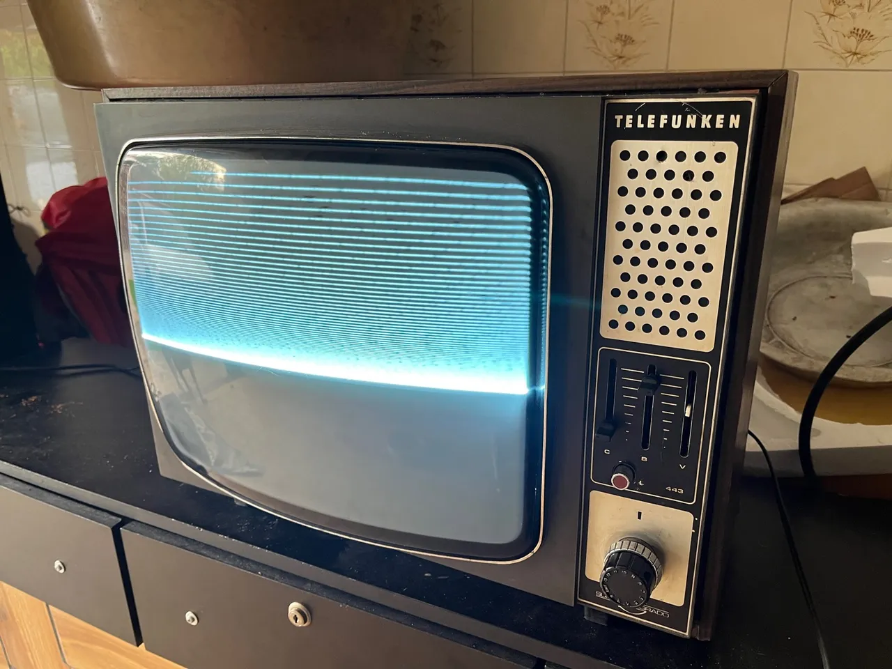 "tv retro antiga" no Brasil