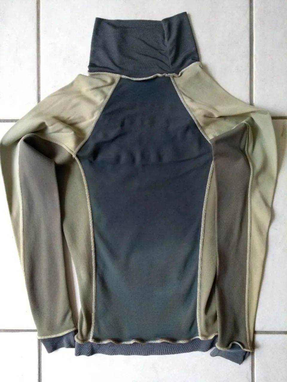 ColeteJohn Gul - Foto 2
