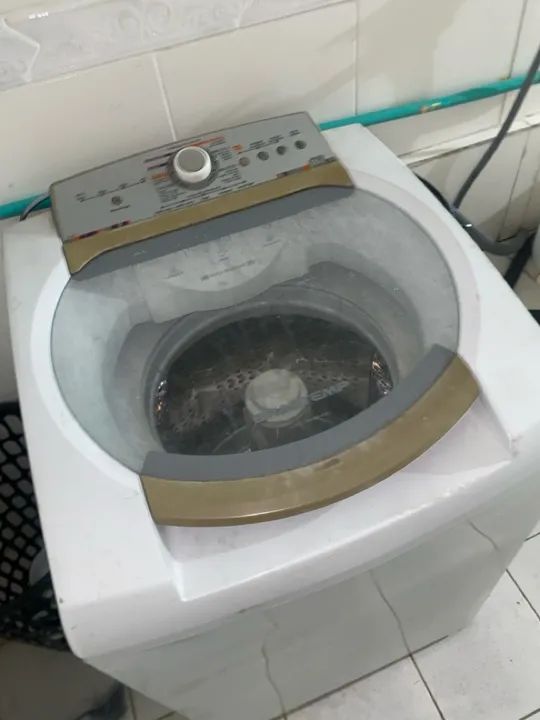 Máquina de Lavar Roupa Automática