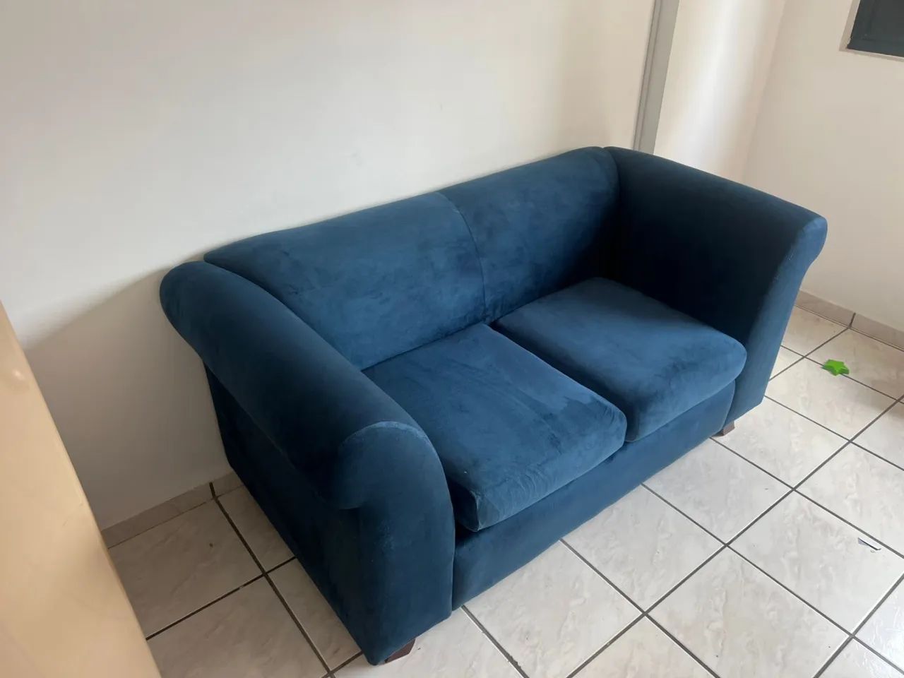 SOFÁ NOVO FEITO COM MADEIRA BOA65562846693762120