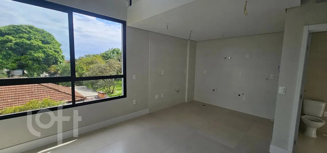 Apartamento à venda em Santo Antonio de Lisboa com 44 m², 1 quarto, 1 vaga