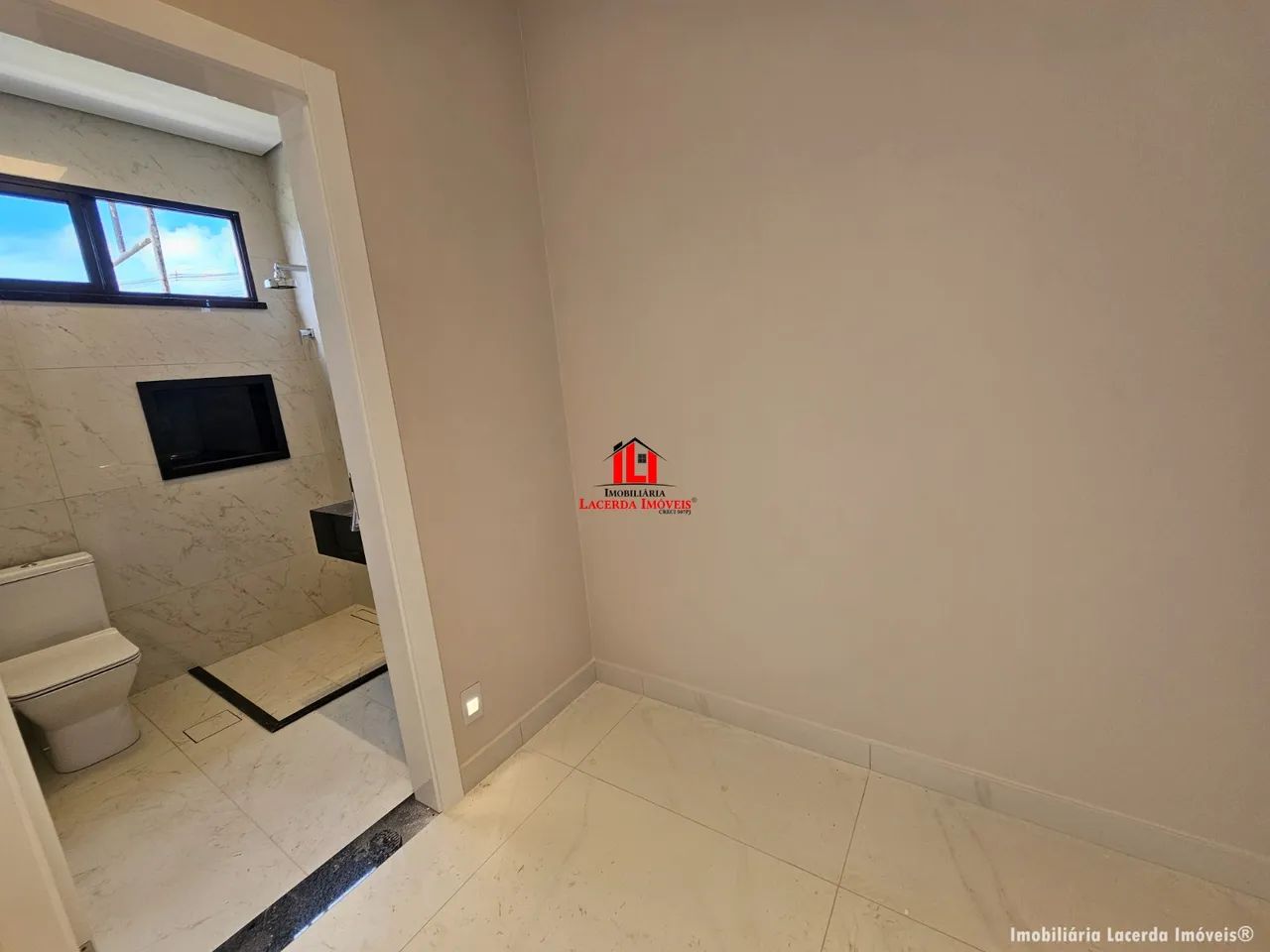 Casa Duplex no Estoril 4 Suítes, (3 com closet) Energia solar, Piscina iluminada e cascata - Foto 5