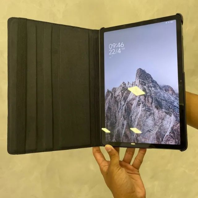 Capa Case Giratória Preta Universal para Tablets e Pads - Foto 2