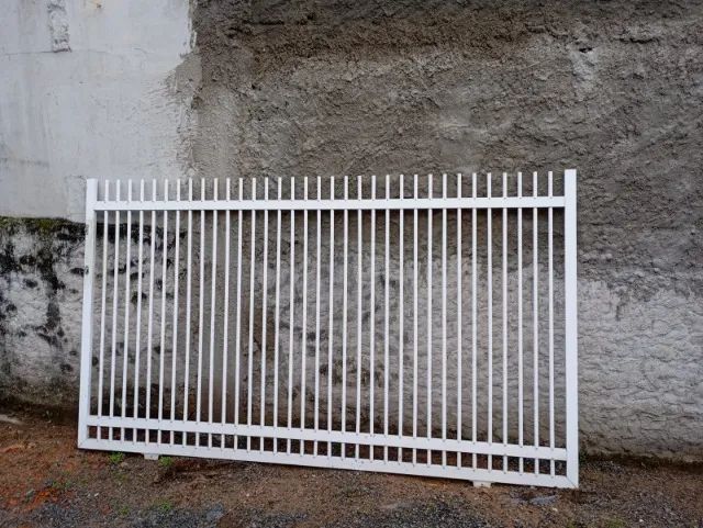 Portão e grade64673147321603120