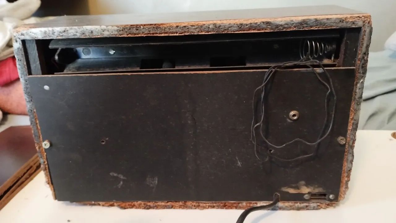 Desapegar 2radios Sanyo e um stk  - Foto 4