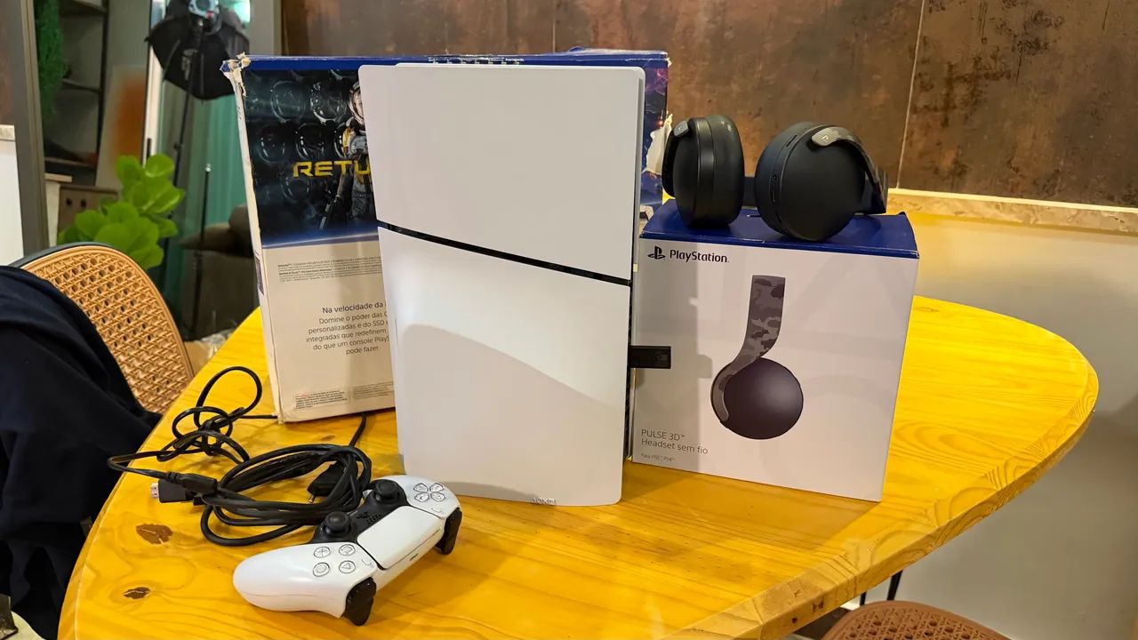 PlayStation 5 Slim - 1TB