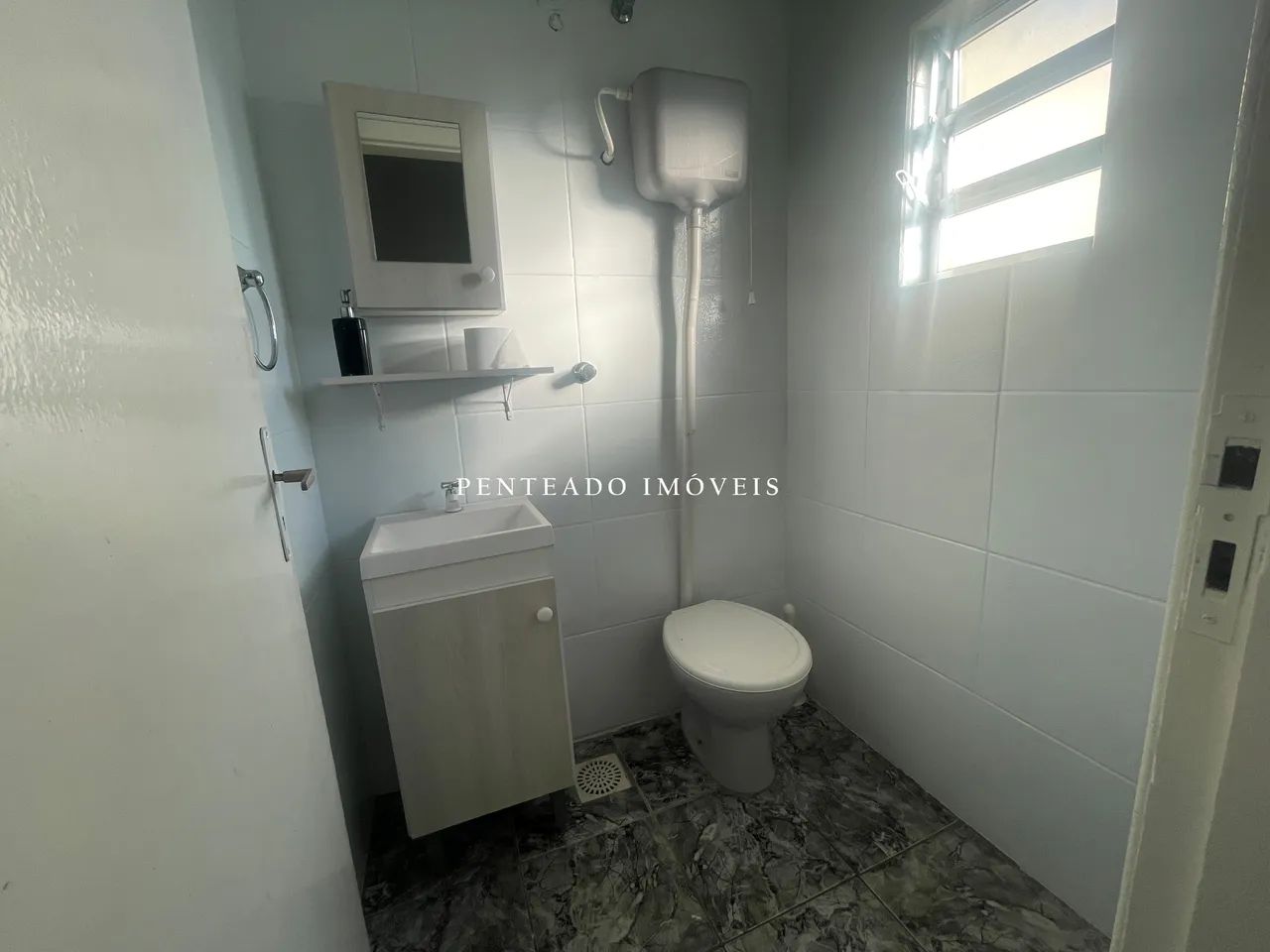 Ponto comercial/Loja/Box para aluguel possui 50 metros quadrados em Niterói - Canoas - RS - Foto 10