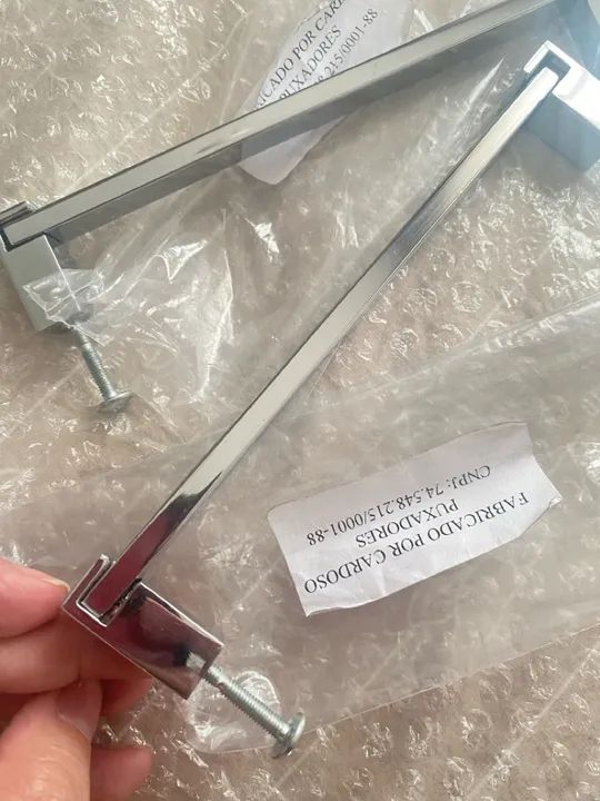 Puxadores de Porta Cromados - Novos - Foto 2