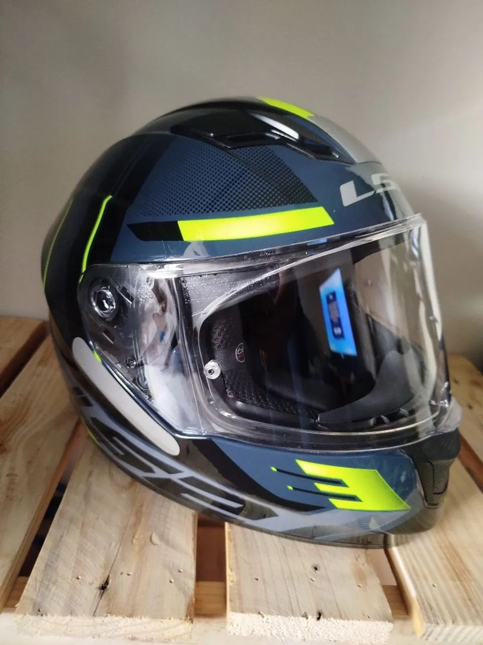 Capacete LS2 FF 320 Stream Shadow - Troco e Parcelo - Foto 2