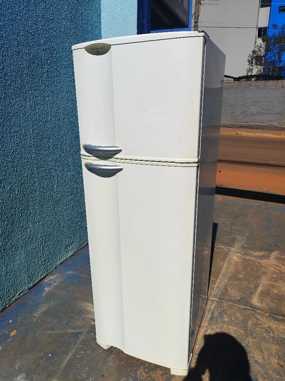 Geladeira Frost Free Electrolux DF35