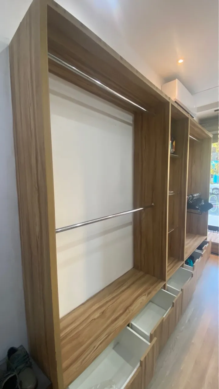 Armário cabideiro closet