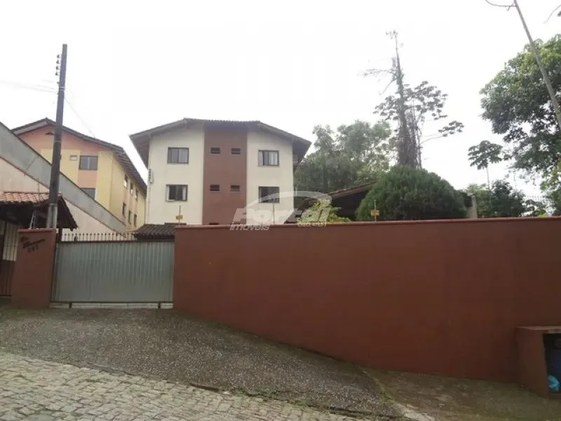 Apartamento disponível para locação no bairro Velha, em Blumenau/SC.
