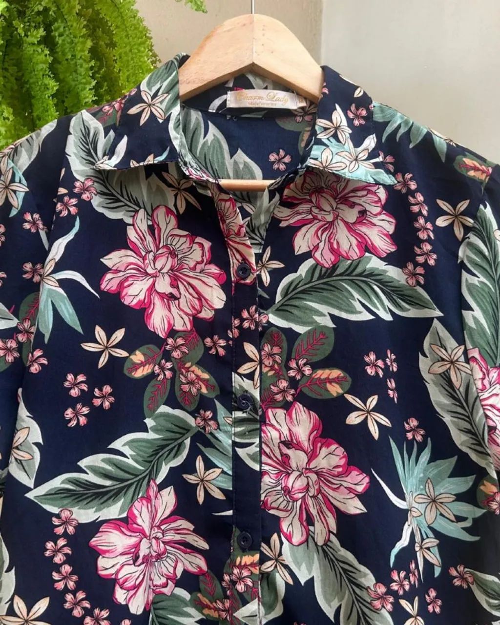 Roupa feminina está como novo.  - Foto 2