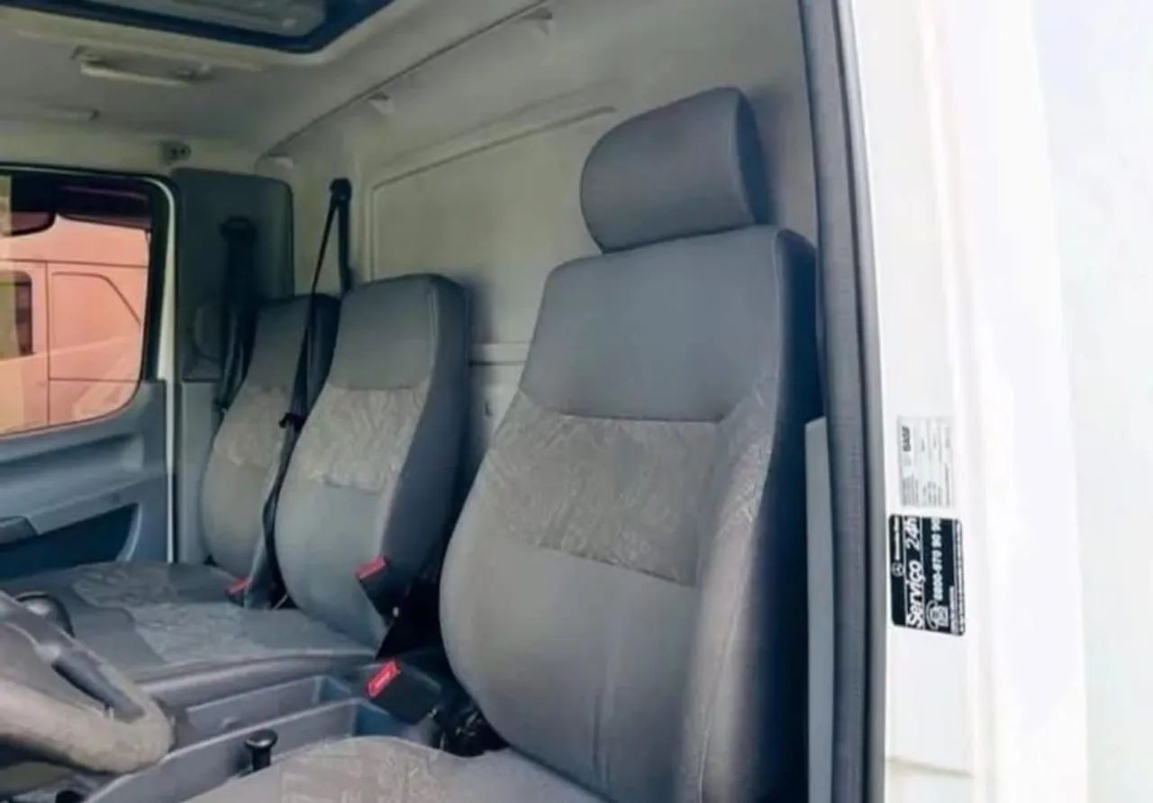 Accelo 1016 Baú Seco Ano 2014 - Foto 6