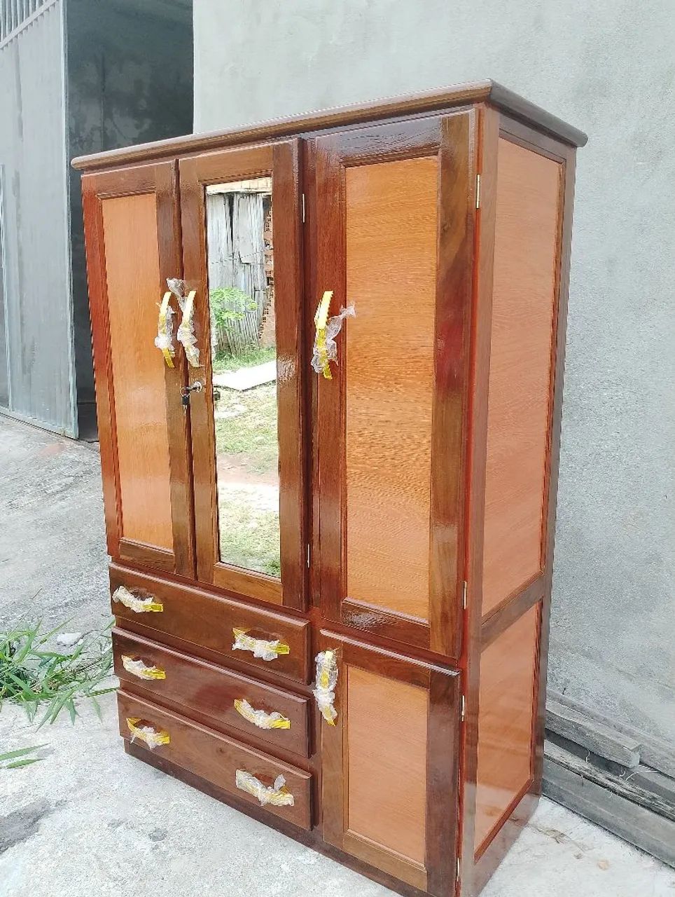 Guarda roupa de solteiro com espelho  - Foto 2