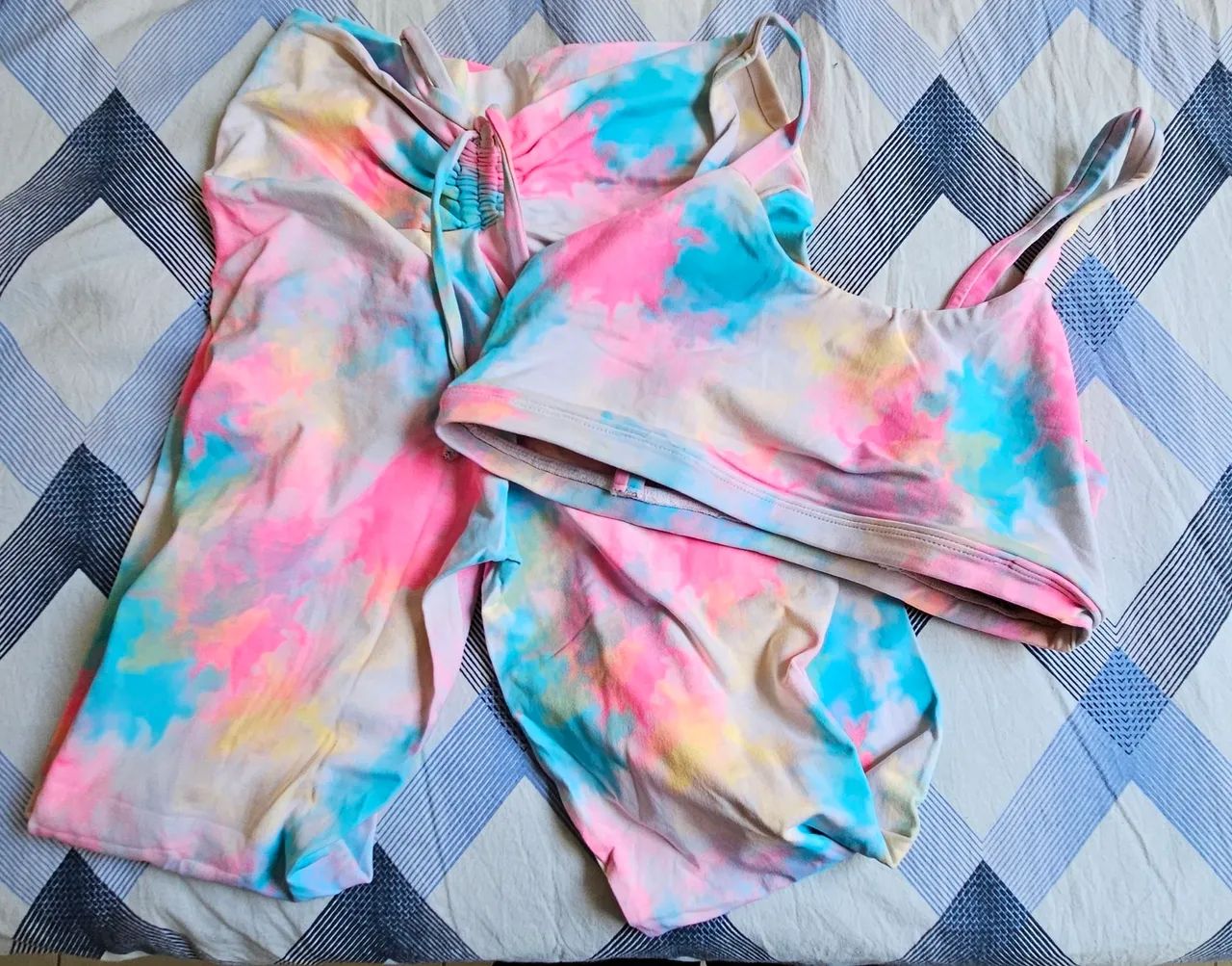 Conjunto de Top e Calça Tie Dye - Foto 3