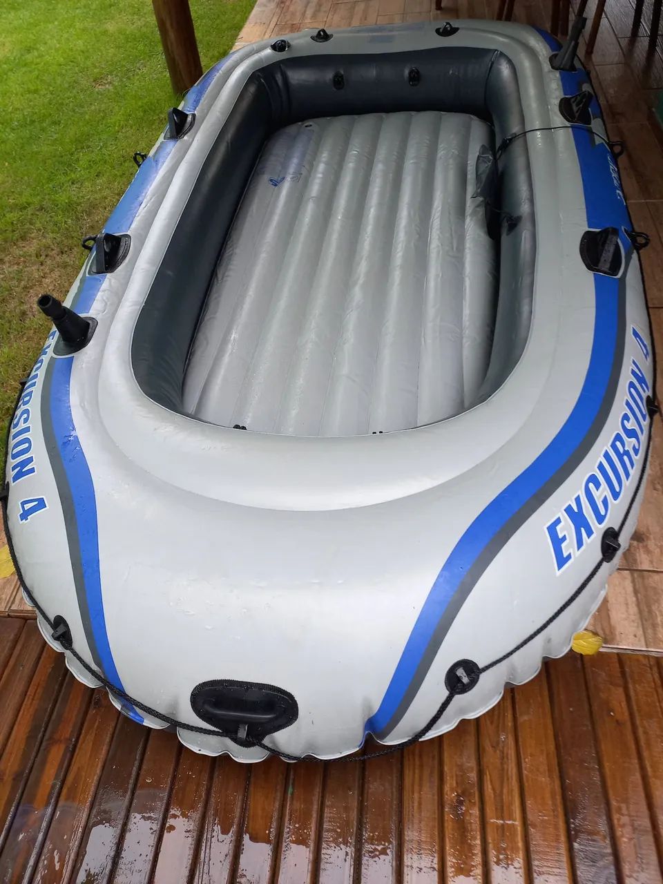 Bote inflável Excursion 4