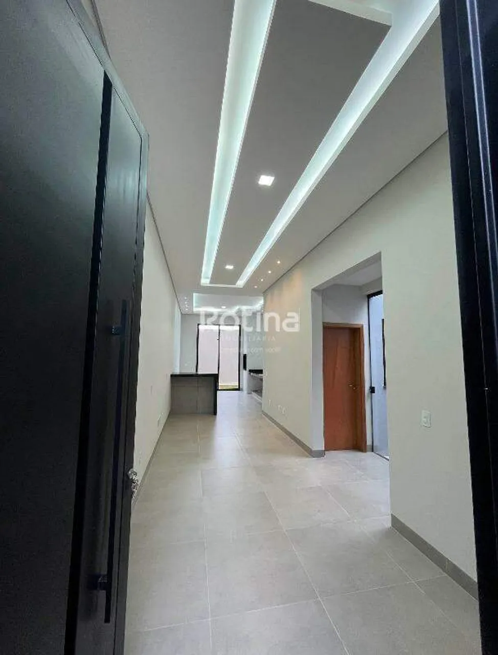 Casa à venda, 3 quartos, Novo Mundo - Uberlândia/MG - Rotina Imobiliária