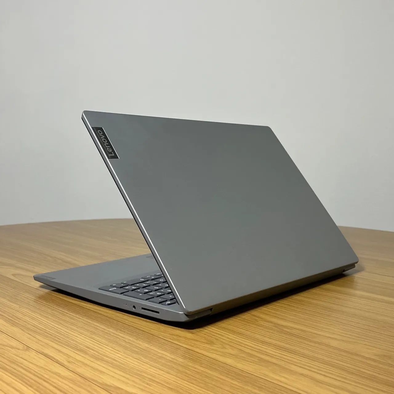 Notebook Lenovo | Ryzen 5 3500U - 8GB RAM - 128GB SSD + 1TB HD - 15.6 Pol | Parcela! - Foto 5