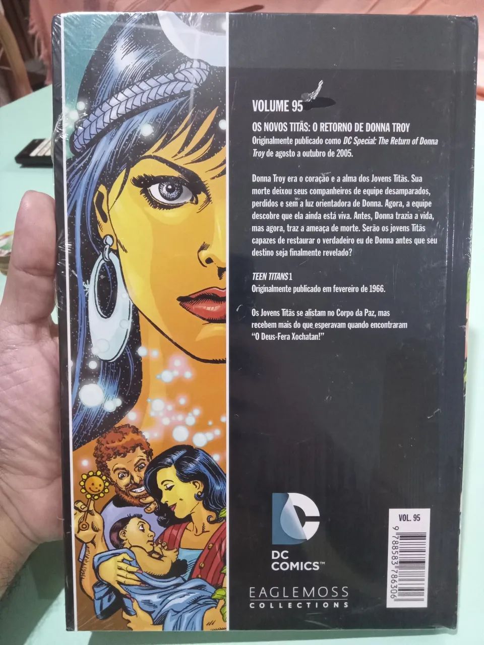 Hq eaglemoss Os Novos Titãs: O Retorno de Donna Troy nova  - Foto 2