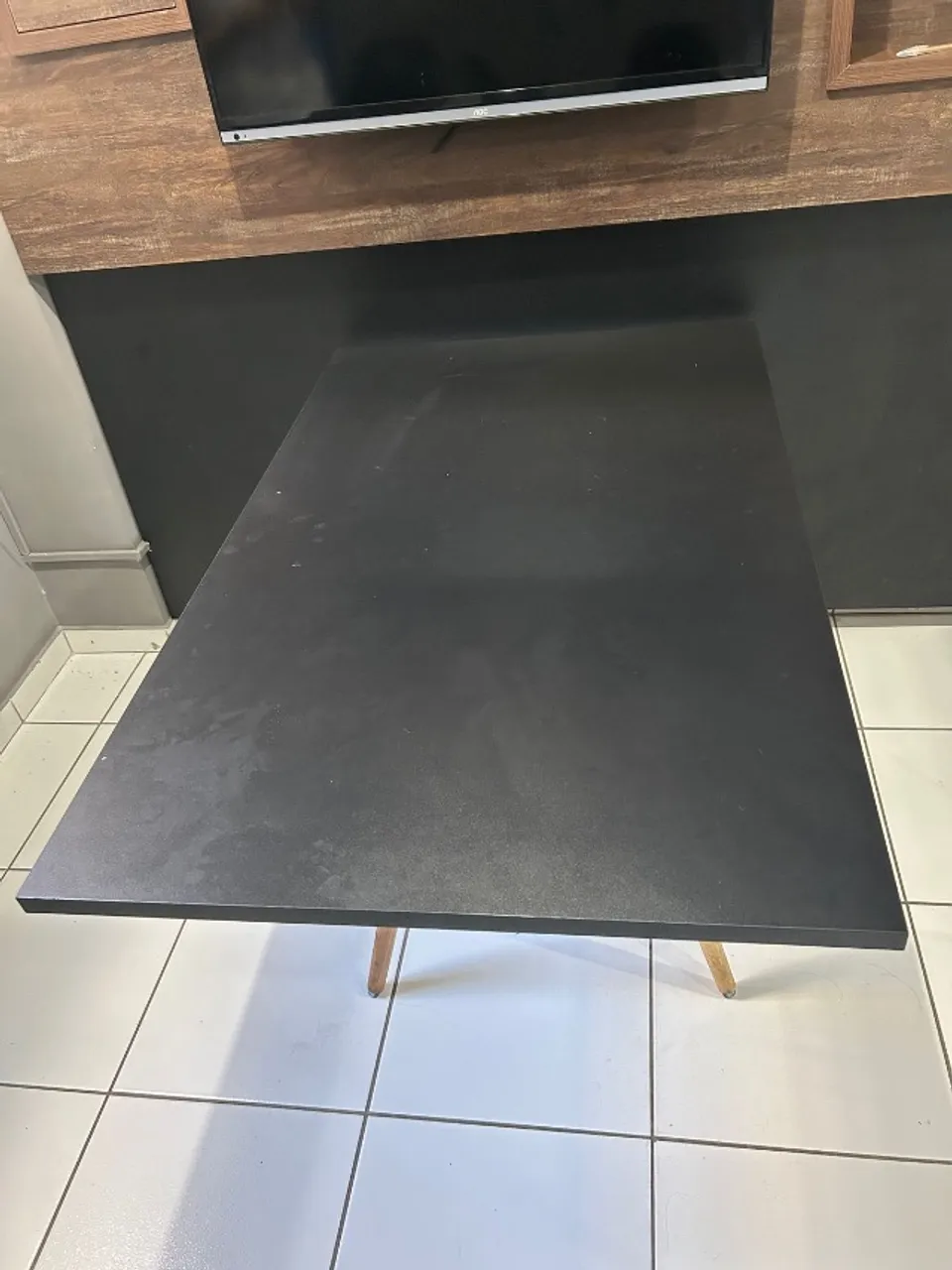 Mesa pé de palito