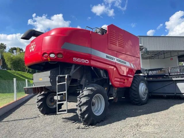 Colheitadeira Massey Ferguson - MF 5690. Fabricação 2021 - Foto 5