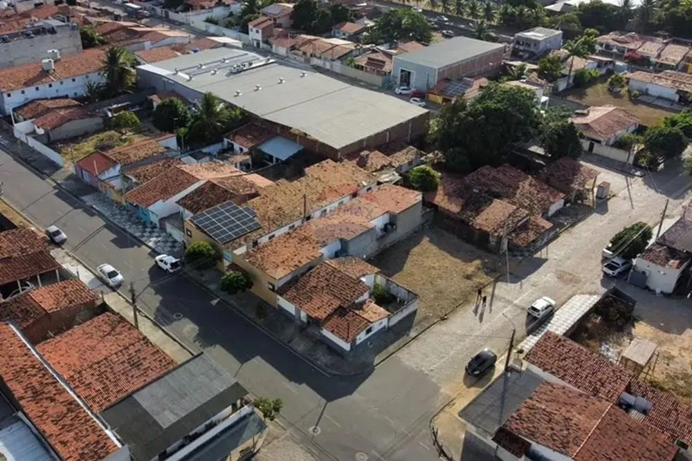 Prédio de 10 kitnets e 4 apartamentos 900m² Terreno adicional 200m² em Emaús