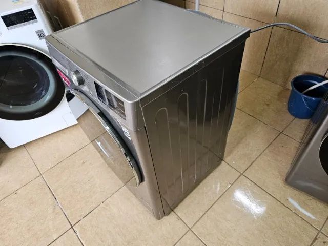 Lava e seca LG 11 KG com internet modelo CV 5011 cor inox - Foto 2
