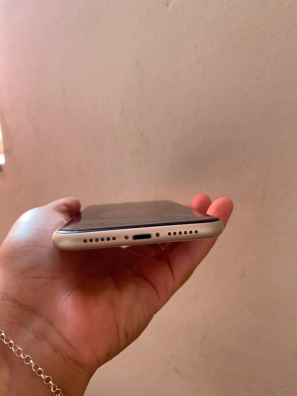 VENDE-SE IPHONE 11 64GB!
