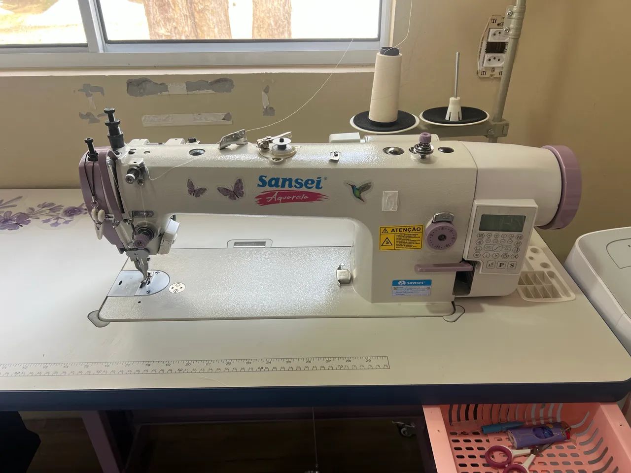 Vendo máquina de costura sansei 