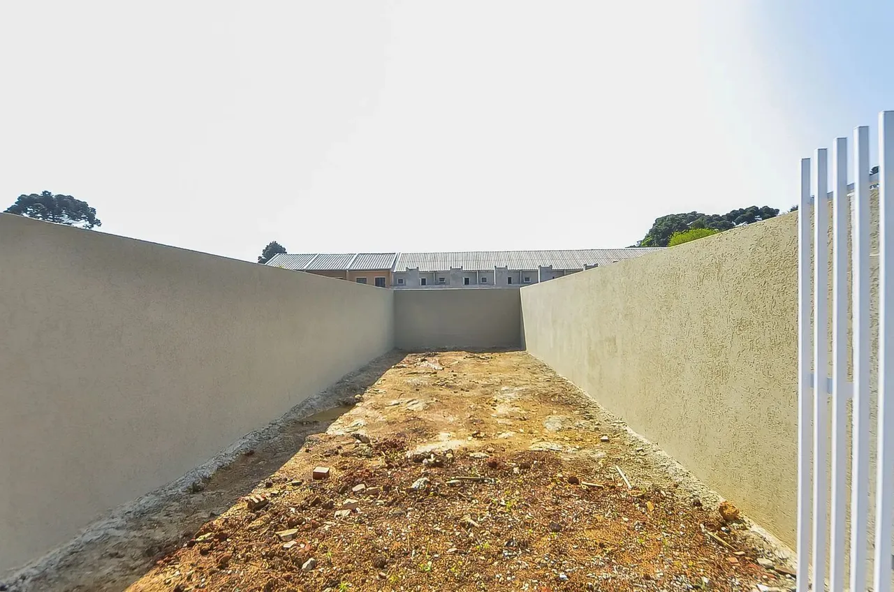 Imóvel para venda tem 67 metros quadrados em Sítio Cercado - Curitiba - PR