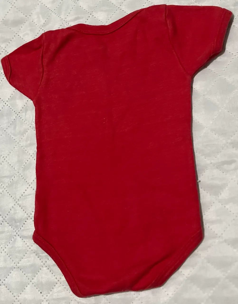 body de bebê na cor vermelha  - Foto 5