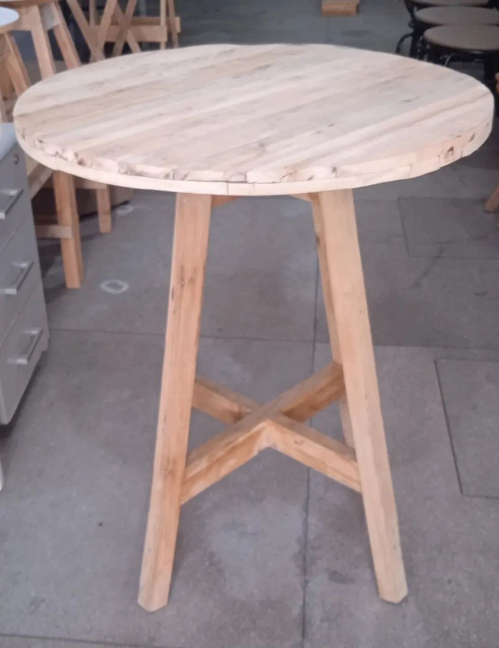 Mesa redonda 70×70