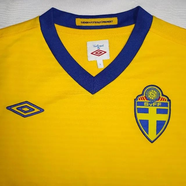 Camisa Suécia Home 2010/11 - Foto 3