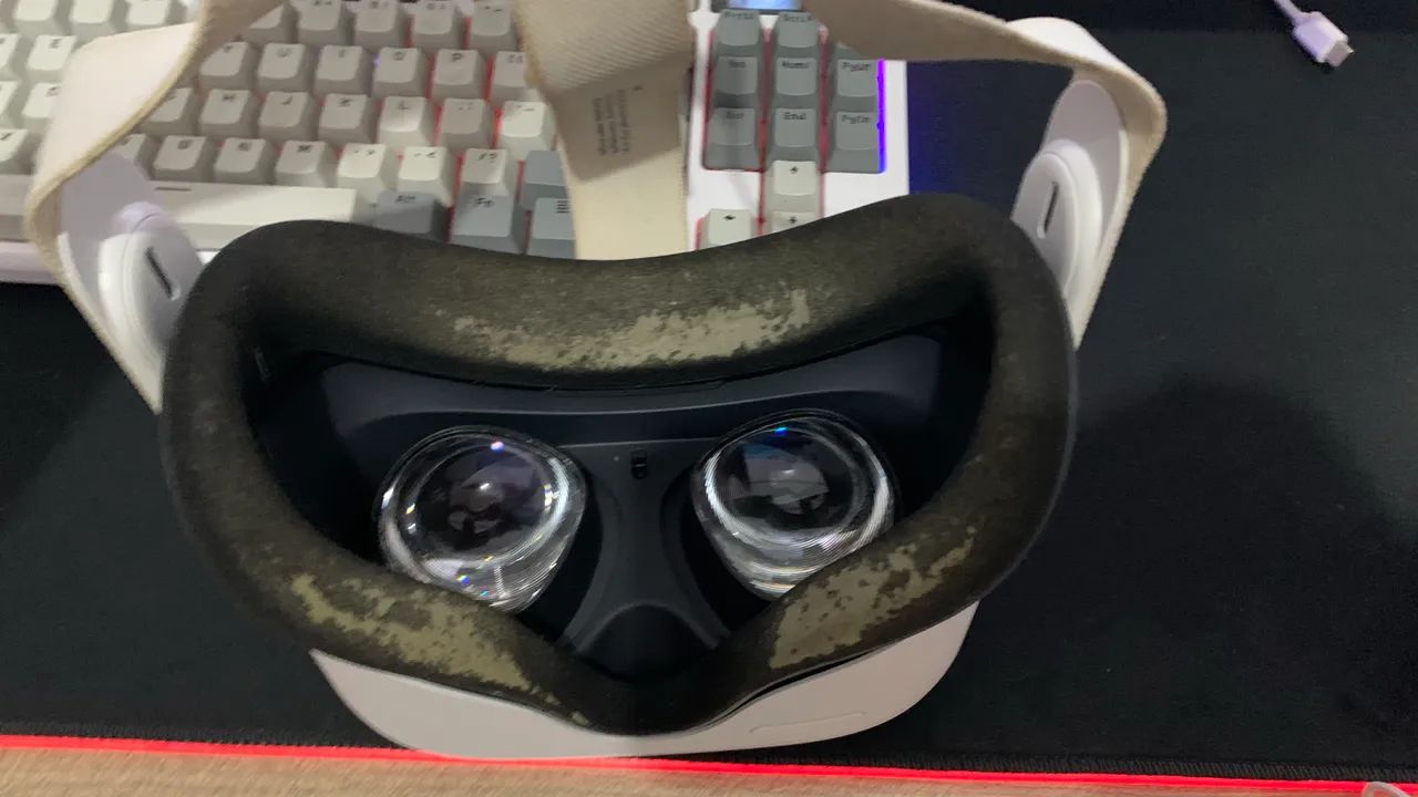 （旧） Quest 2 64GB　メタクエスト64GB Quest 2 64GB (旧 Quest 2) Oculus Quest 2 / 64GB VR All-In-One Game