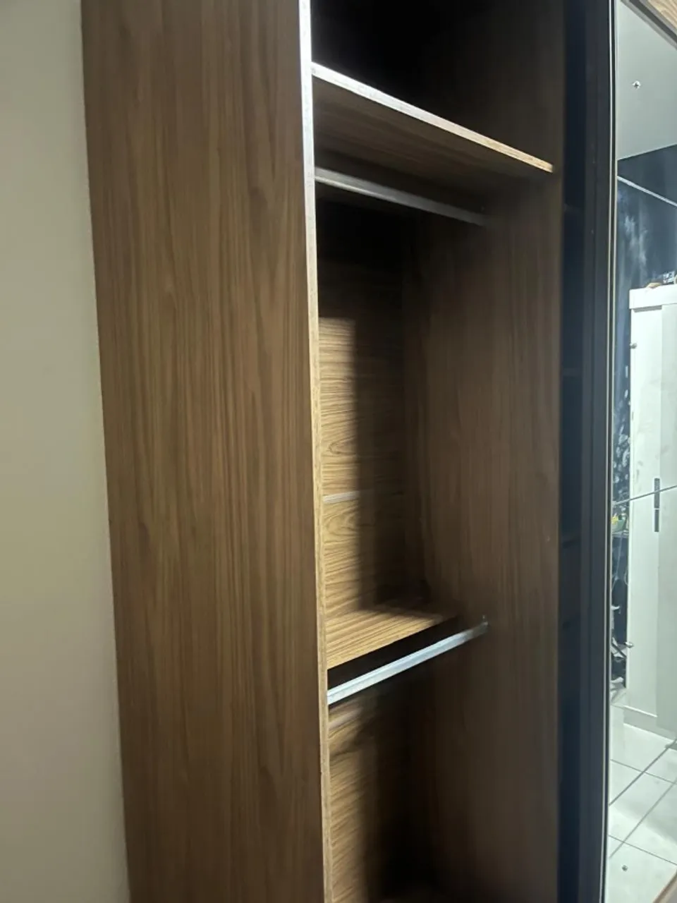 Guarda Roupa Panan Bia 2 Portas de Correr e 3 Gavetas Internas 100% MDF