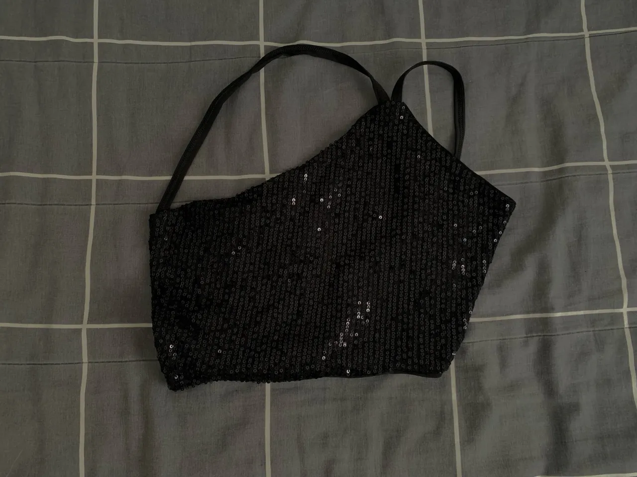 Conjunto de paetês preto com alcinha