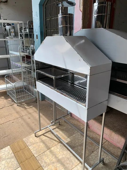 Churrasqueira Industrial em Aço Inox - Nova