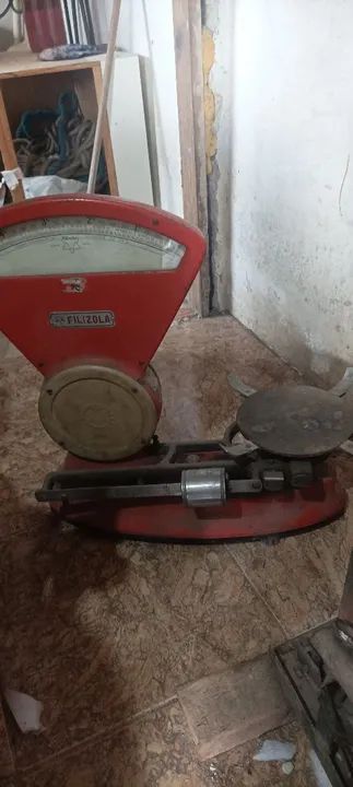 Balança comercial antiga