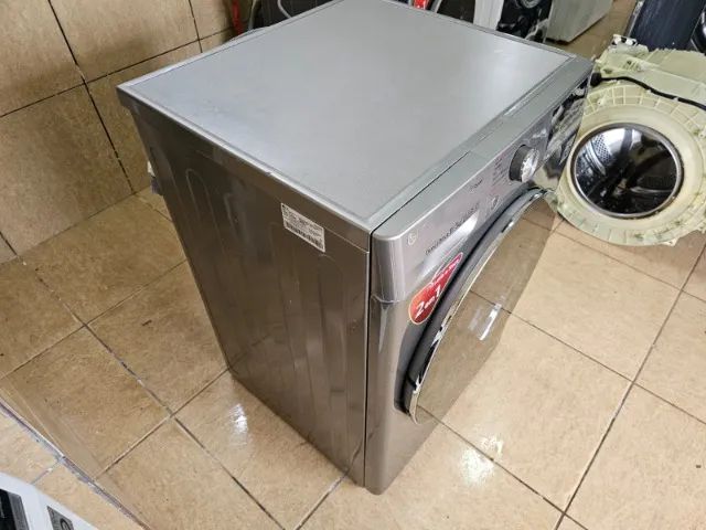 Lava e seca LG 11 KG com internet modelo CV 5011 cor inox