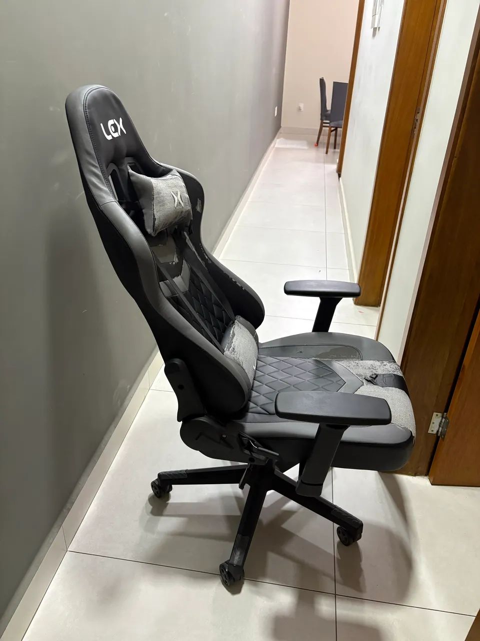 VENDO CADEIRA GAMER - Foto 2
