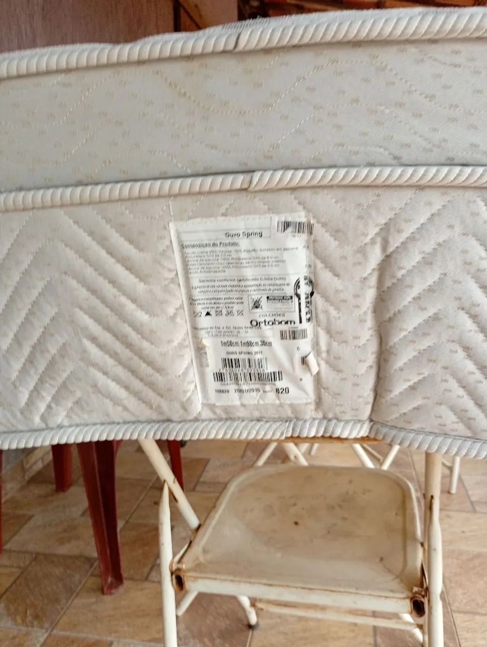Vendo colchão de casal 