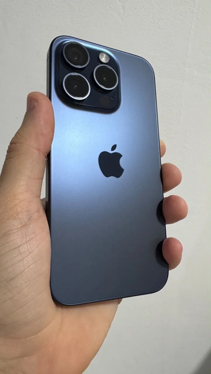 IPhone 15 Pro Azul 86% sem marcas